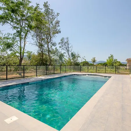 Holiday home Le Clos D'alice-2 By Interhome